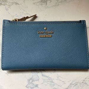 Kate spade bifold wallet ♠️
